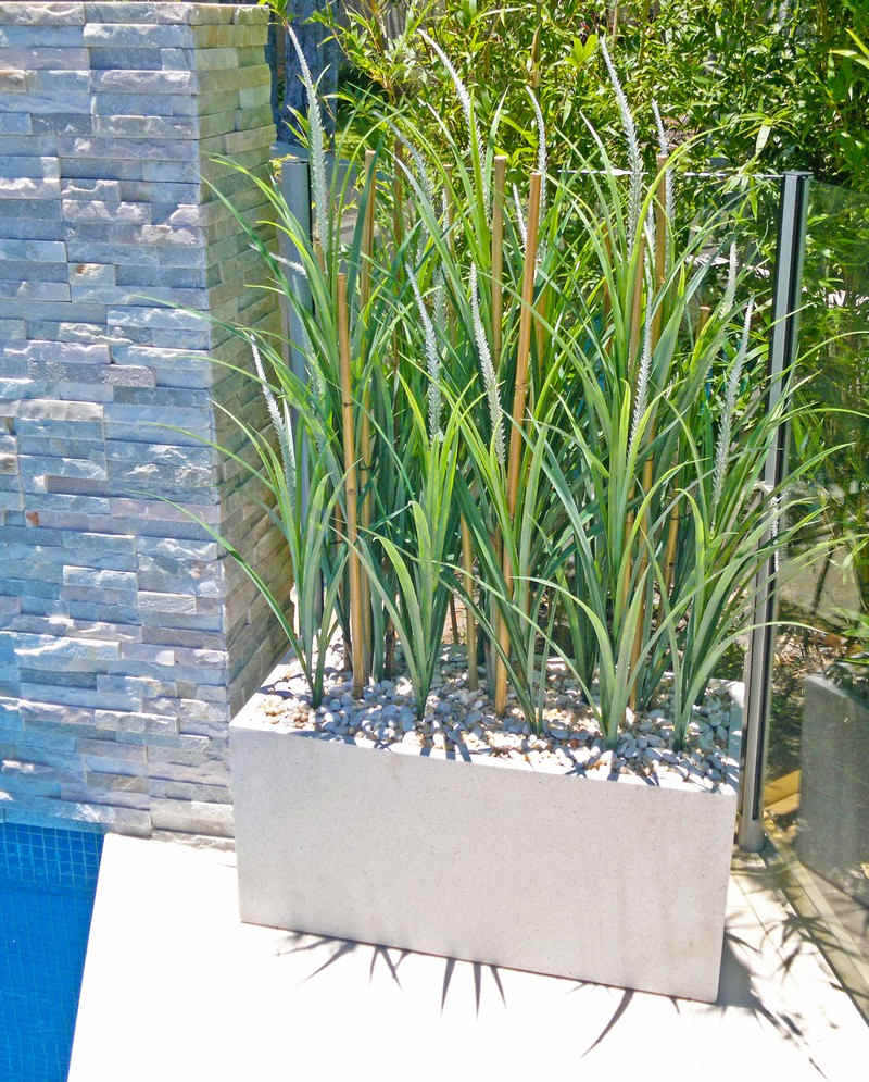 PlanterBox Settings trough planters on floor