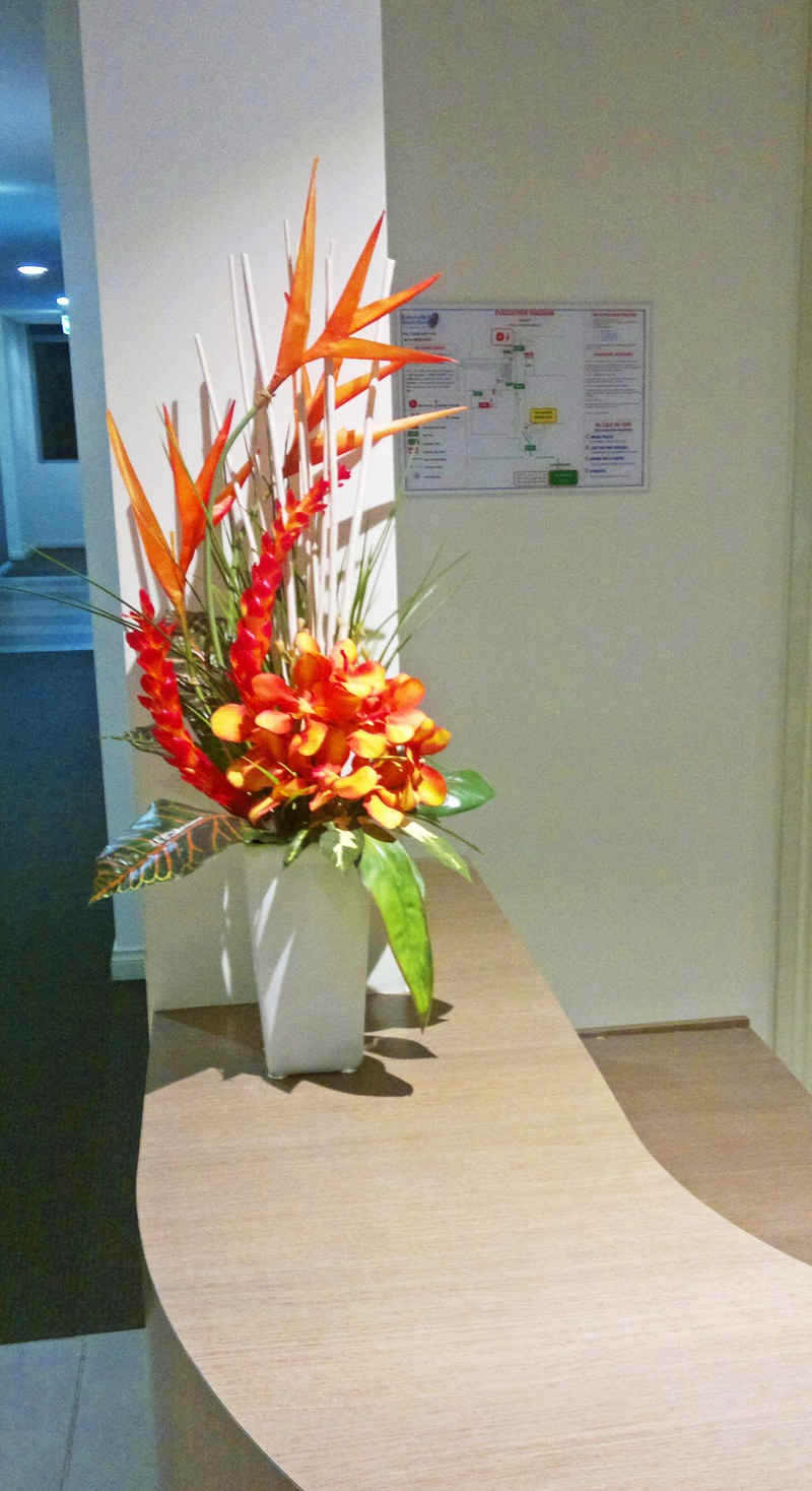 bright reception floral