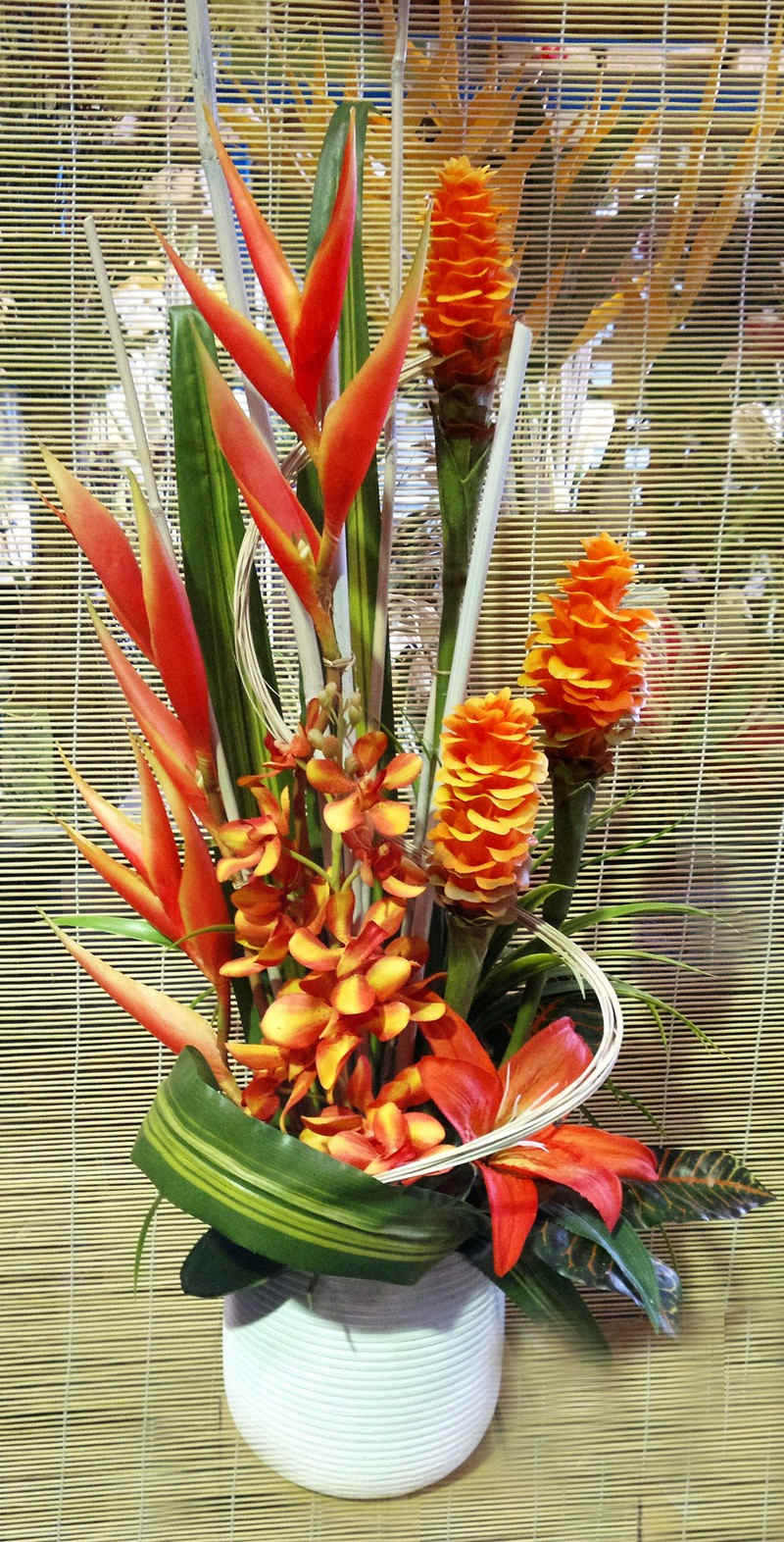 orange & white make striking contrast