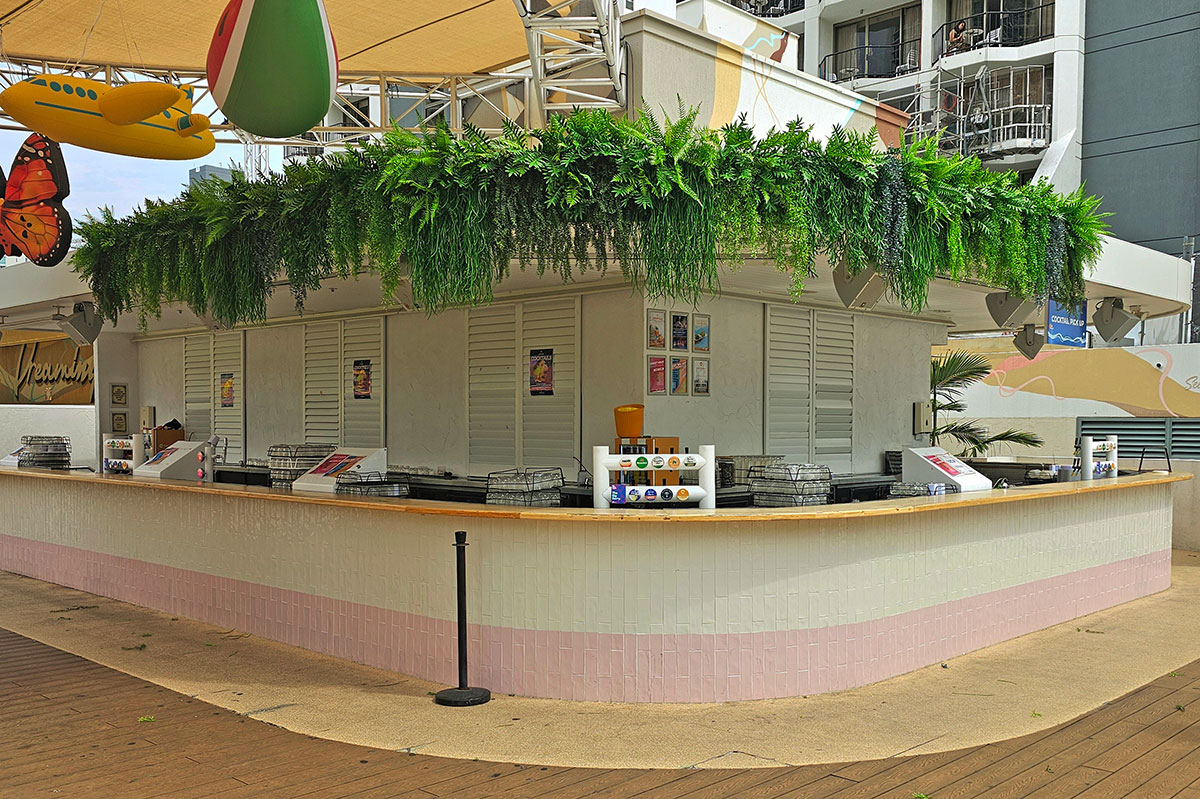 Bar on Terrace gets a cool green face-lift with latest UV-rated artificials (Copy-1)