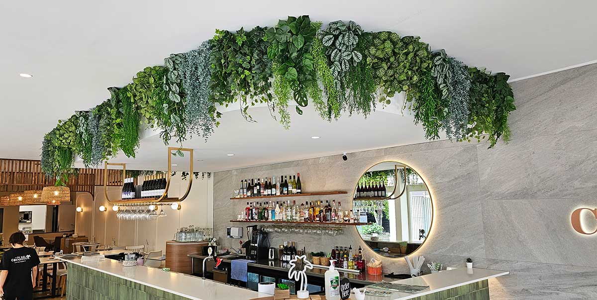 A 'green-curtain' over servery