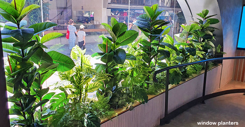 'Screens meet Greens' at flagship tech store...