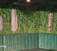 Nightclub goes "Jungle-Look"...